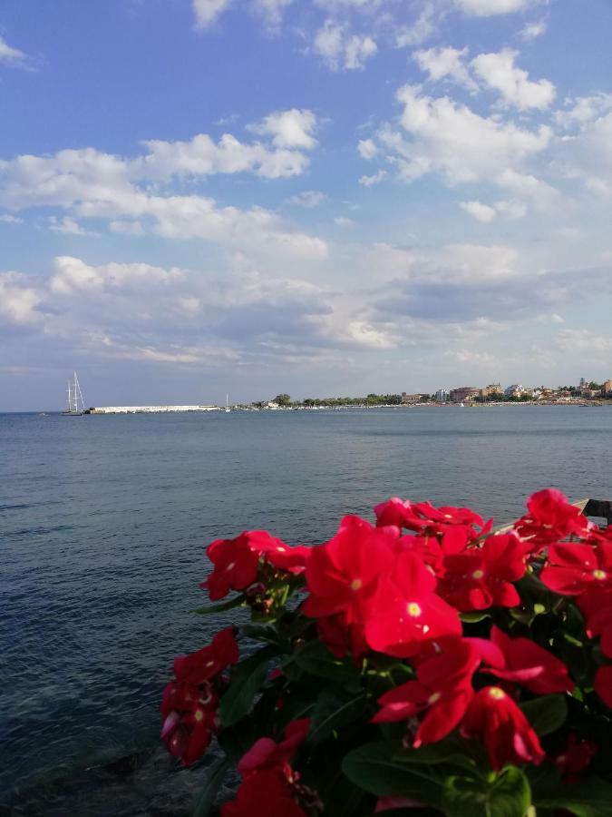 Casa Vacanze Aloha Giardini Naxos Luaran gambar